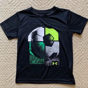 Under Armour Black Soccer Shirt Size 5